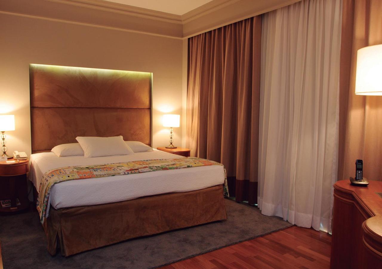 Gran Estanplaza Berrini Hotel São Paulo Ngoại thất bức ảnh A bedroom