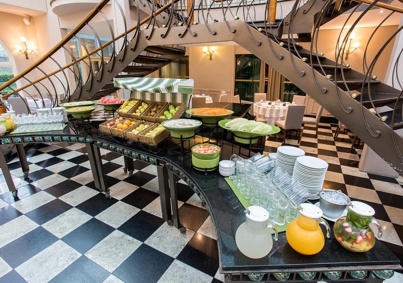 Gran Estanplaza Berrini Hotel São Paulo Ngoại thất bức ảnh Breakfast buffet at a hotel
