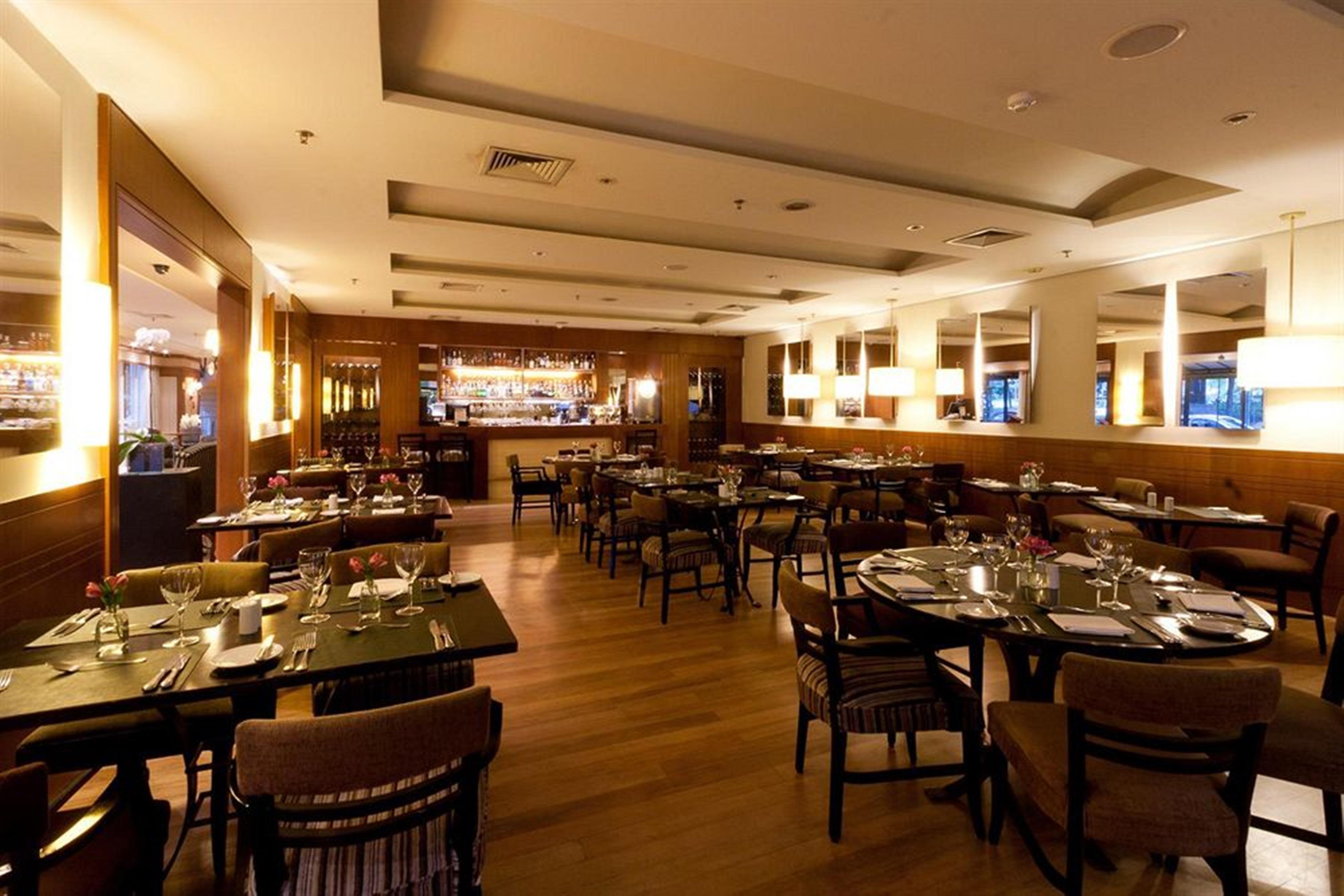 Gran Estanplaza Berrini Hotel São Paulo Ngoại thất bức ảnh The interior of the restaurant