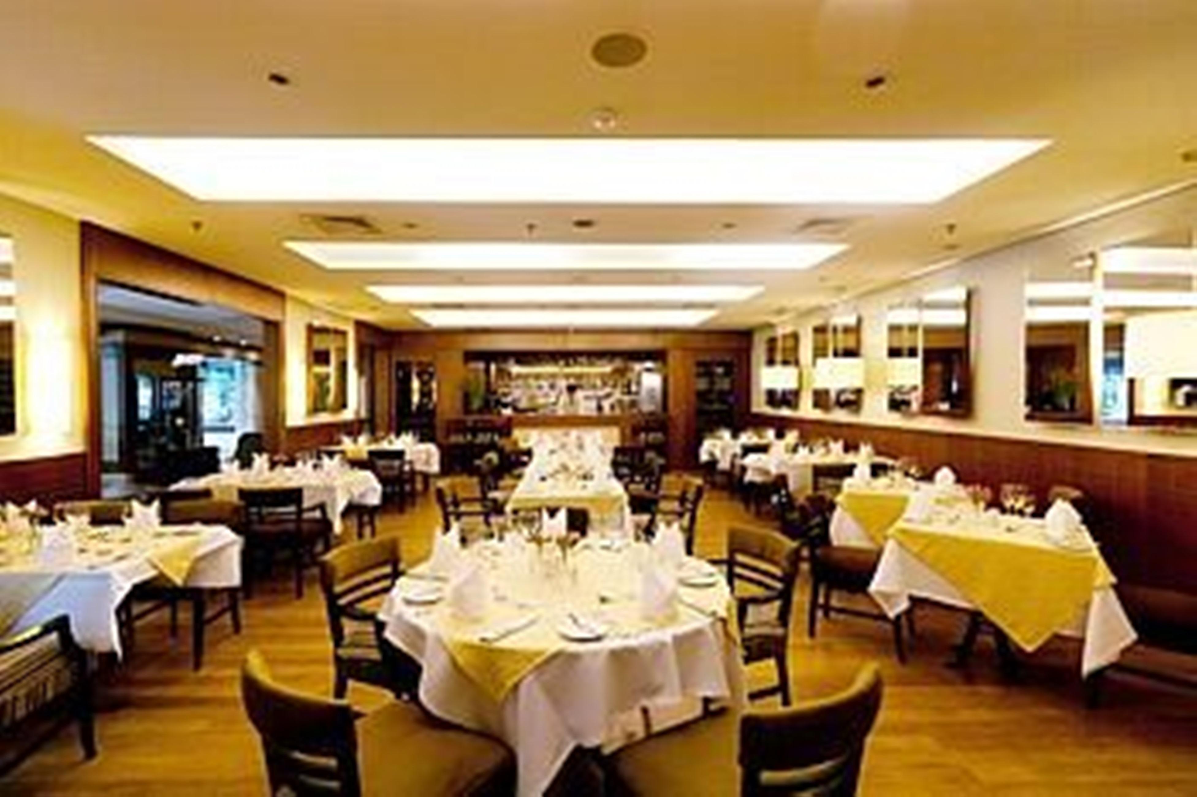 Gran Estanplaza Berrini Hotel São Paulo Ngoại thất bức ảnh The interior of the restaurant