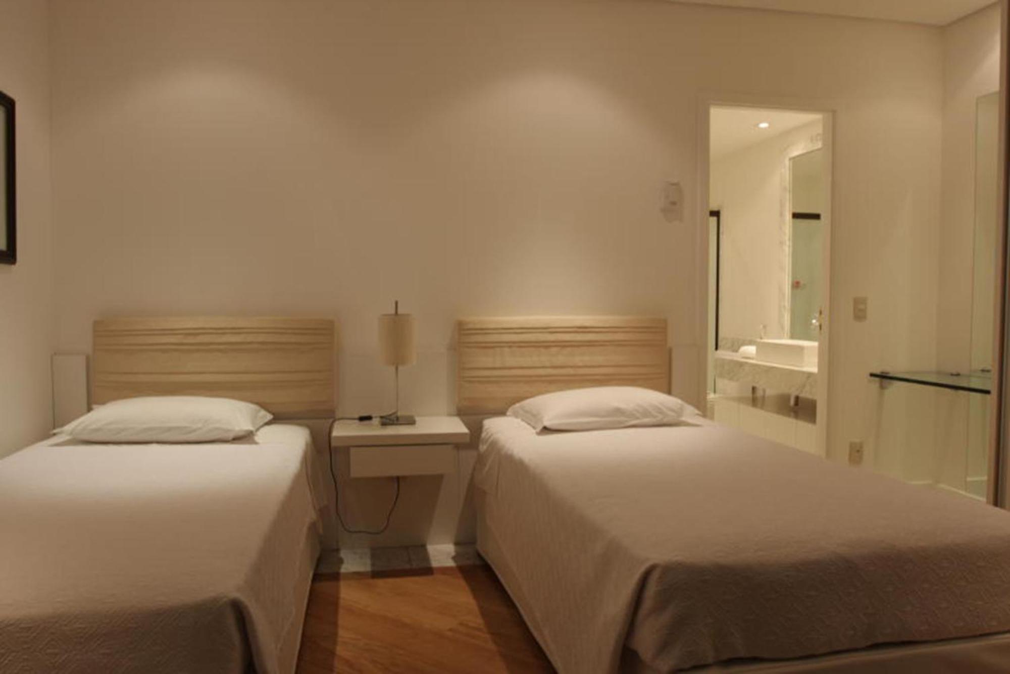 Gran Estanplaza Berrini Hotel São Paulo Phòng bức ảnh A room at the hotel